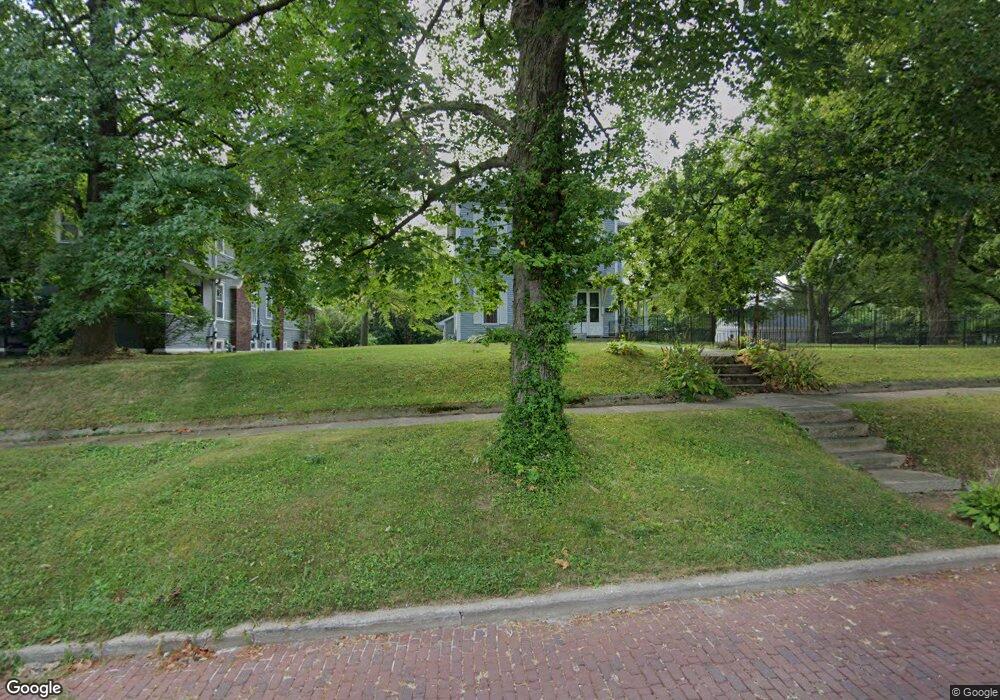 292 S Cass St, Virginia, IL 62691 - photo 1