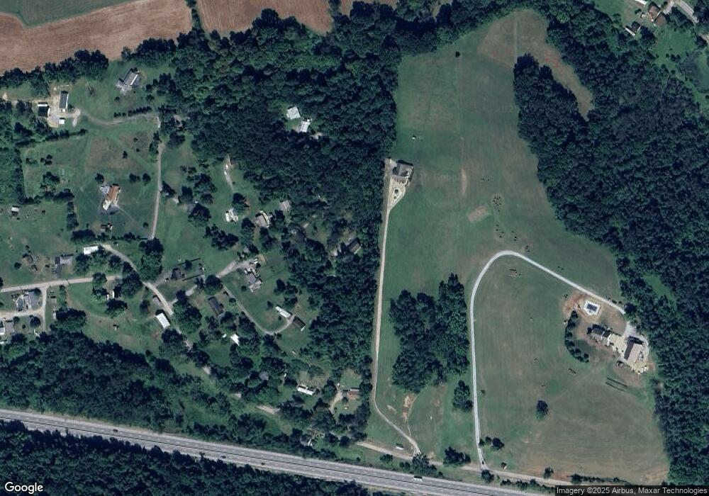 39 Pine Ln, Eighty Four, PA 15330 - photo 1