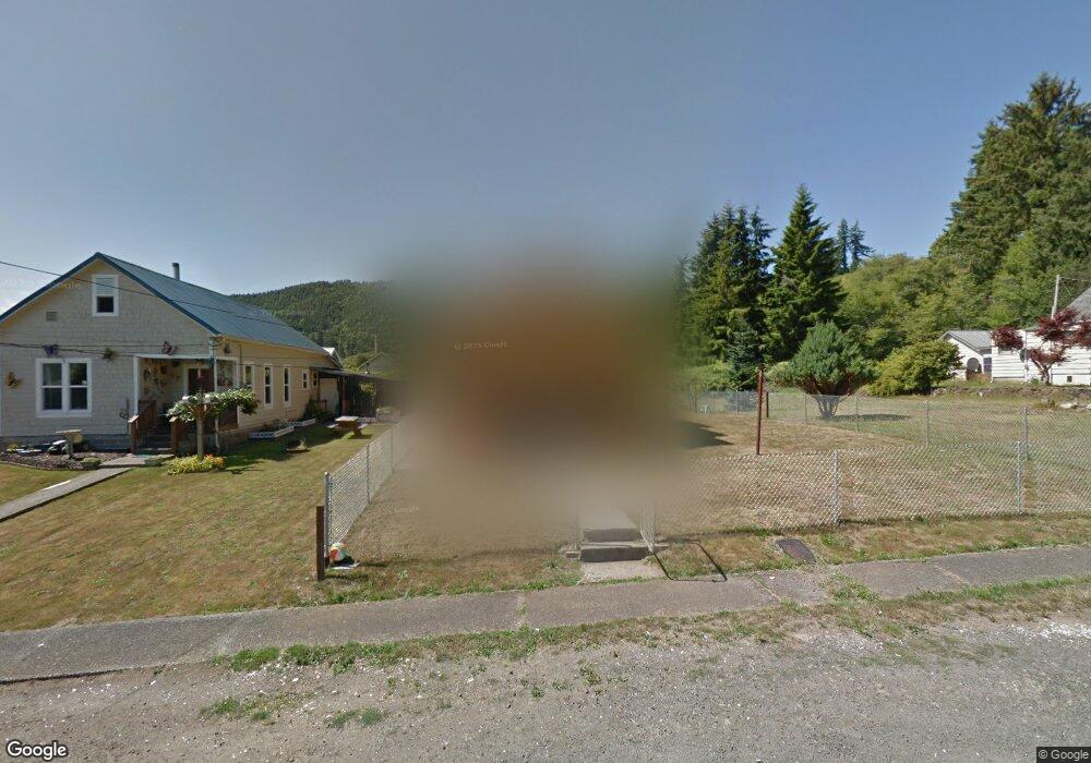 1224 Cedar St, Raymond, WA 98577 - photo 1