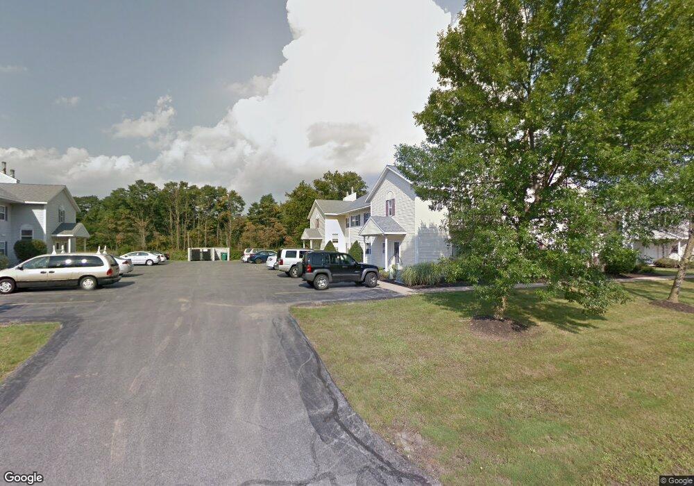 1102 Cambridge Manor Dr, Schenectady, NY 12302 - photo 1