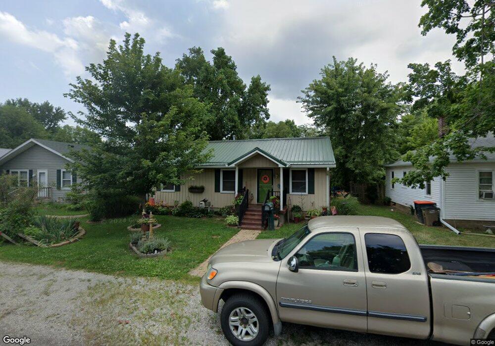 2241 Mcclure St, Columbus, IN 47201 - photo 1