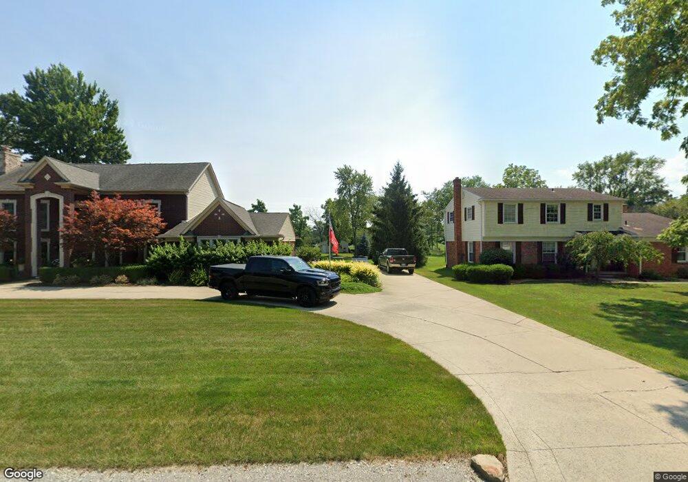 7761 Ferry Rd, Grosse Ile, MI 48138 - photo 1