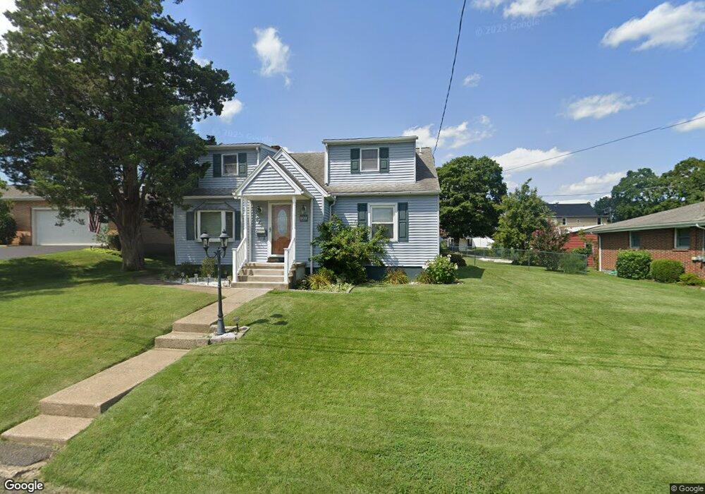 825 Sampson Ave, Phillipsburg, NJ 08865 - photo 1