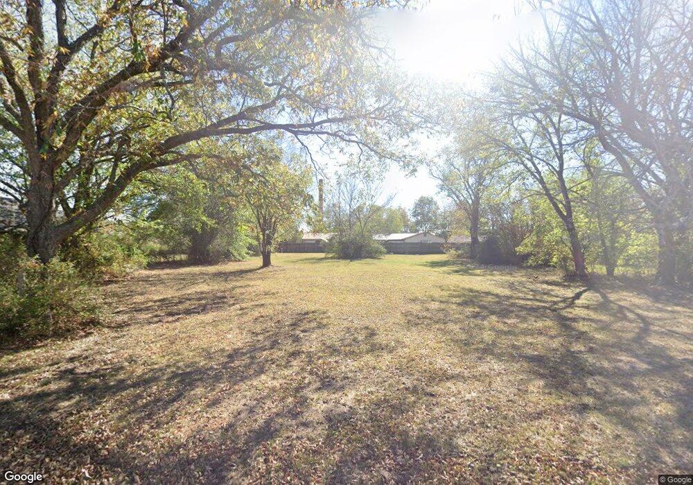 1106 W 12th St, Okmulgee, OK 74447 - photo 1