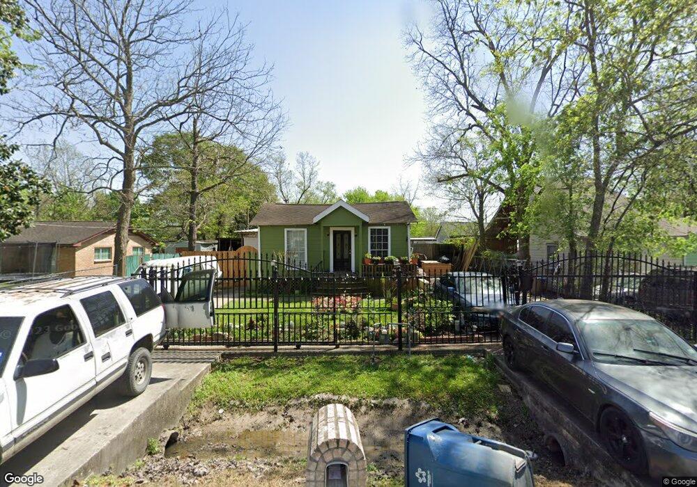 2406 Warwick Rd, Houston, TX 77093 - photo 1