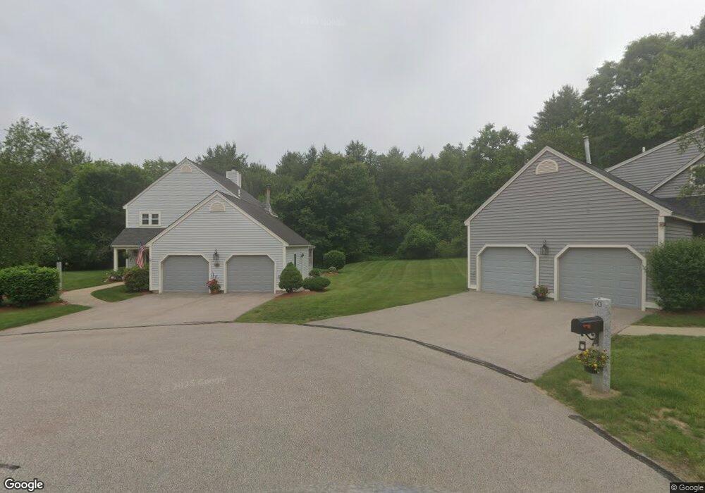 8 Andrea Cir, MerriMacK, NH 03054 - photo 1