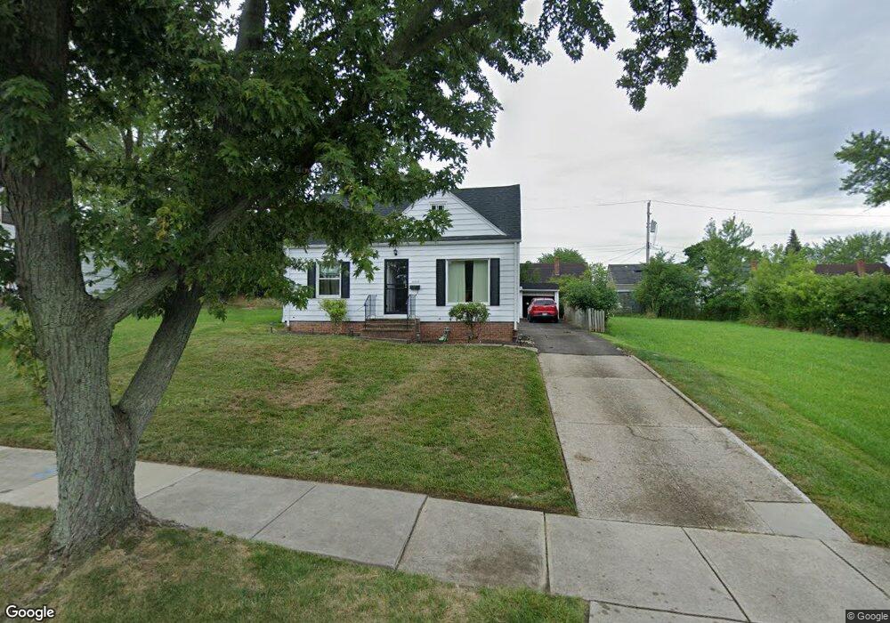 20810 Hansen Rd, Maple Heights, OH 44137 - photo 1