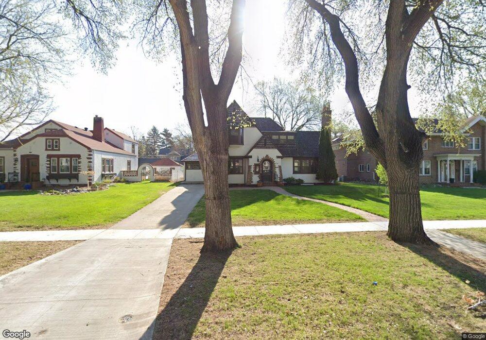 1118 9th St S, Fargo, ND 58103 - photo 1