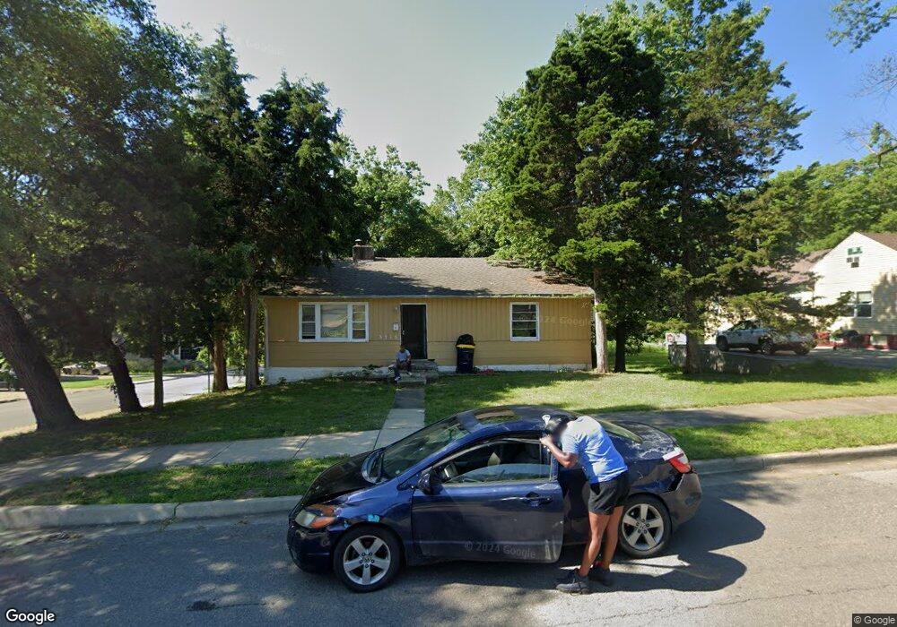 3715 E 68th St, Kansas City, MO 64132 - photo 1