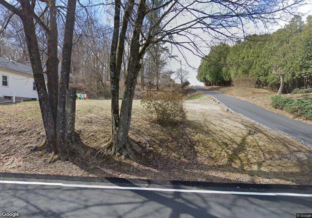 1982 Cedar Top Rd, Reading, PA 19607 - photo 1