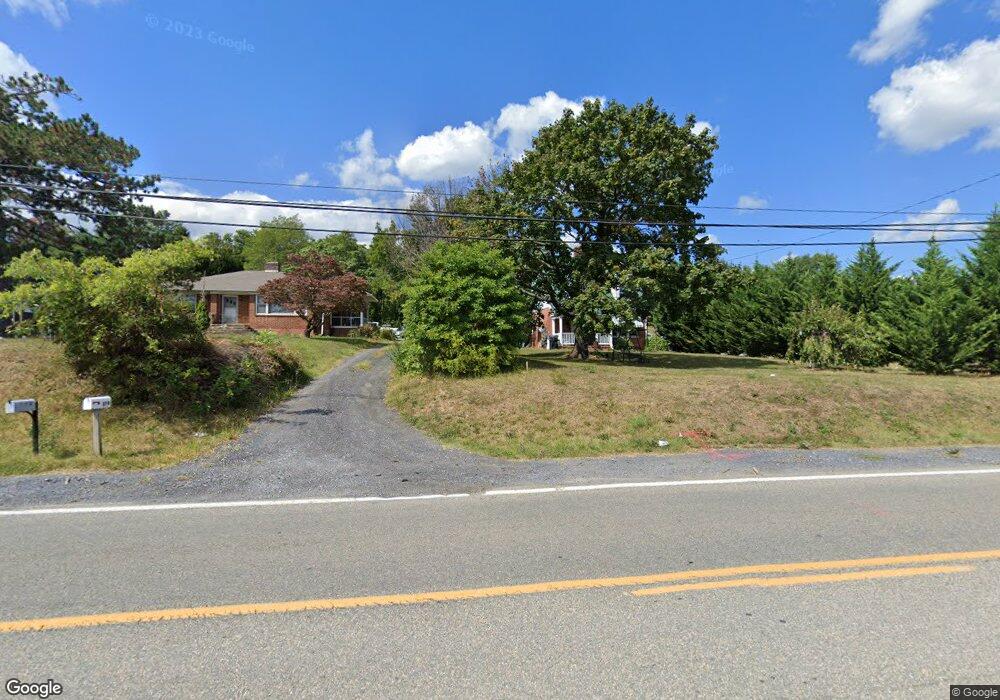 371 Lee Jackson Hwy, Staunton, VA 24401 - photo 1