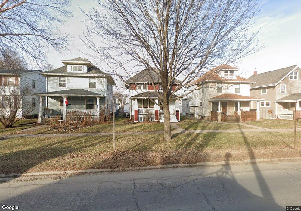 912 F Ave NW, Cedar Rapids, IA 52405 - photo 1