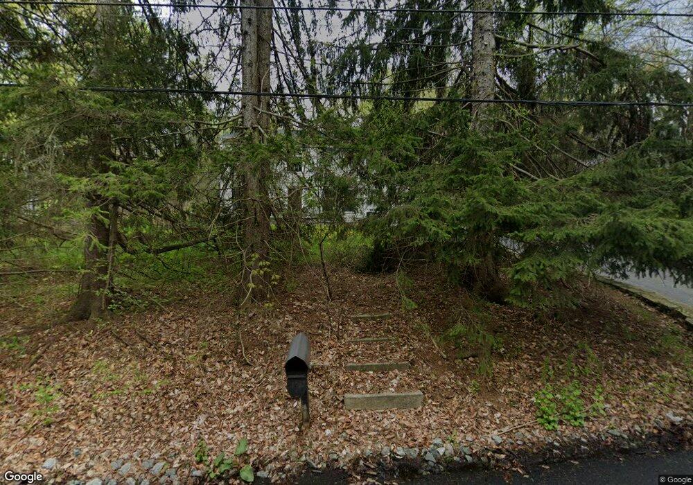 2969 Hemlock St, Yorktown Heights, NY 10598 - photo 1