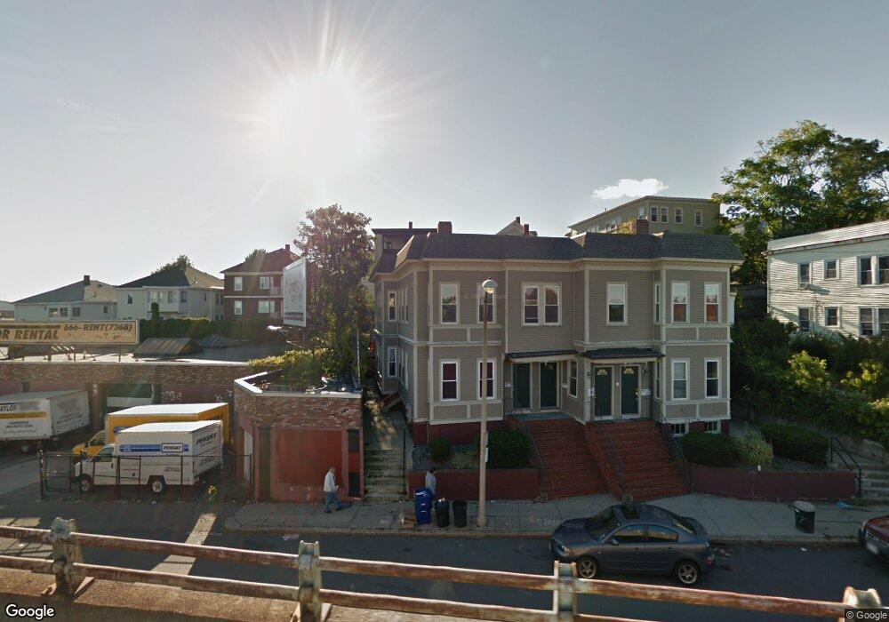 370 Mcgrath Hwy unit 2nd floor, Somerville, MA 02143 - photo 1