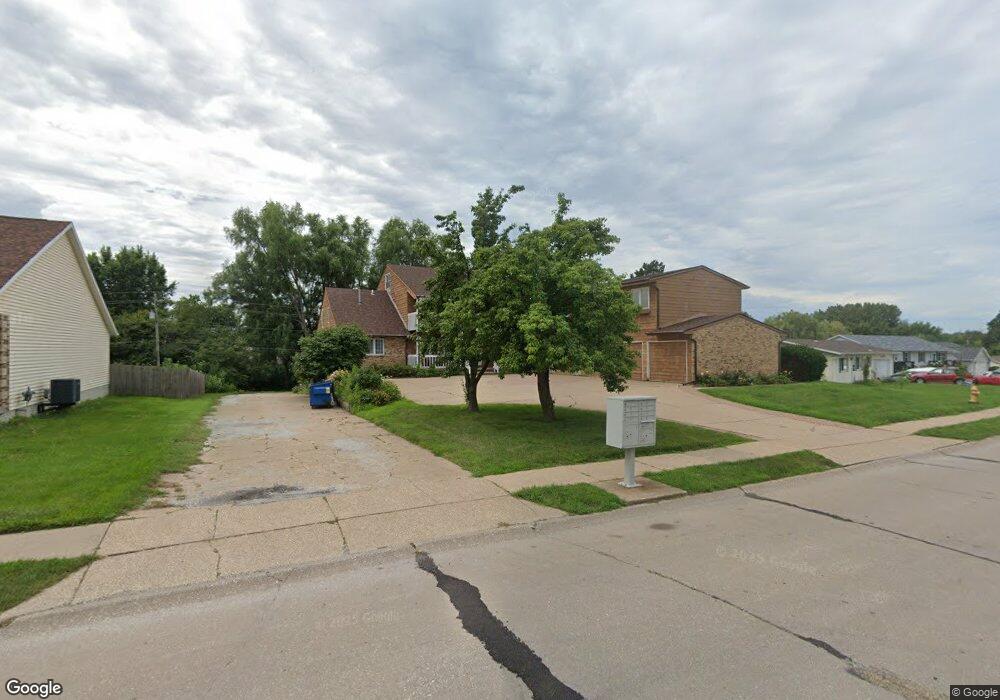 2821 W 63rd St unit 5, Davenport, IA 52806 - photo 1