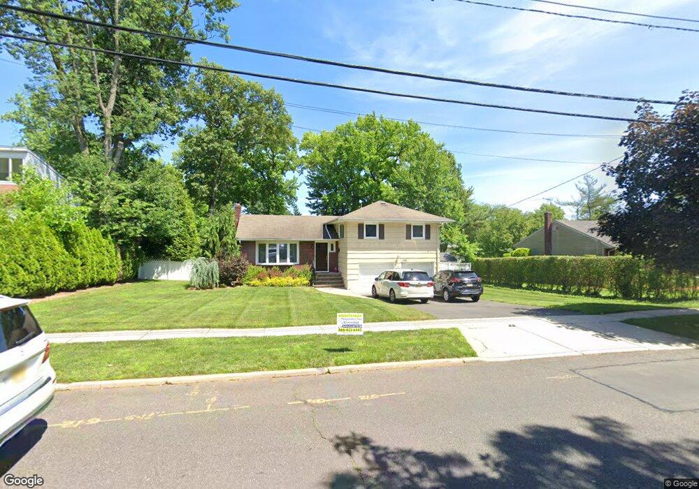 198 Spring Valley Rd, Oradell, NJ 07649 - photo 1