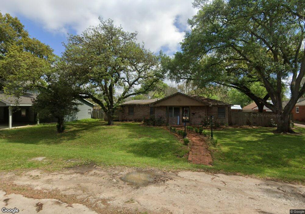 2909 Avenue I, Bay City, TX 77414 - photo 1