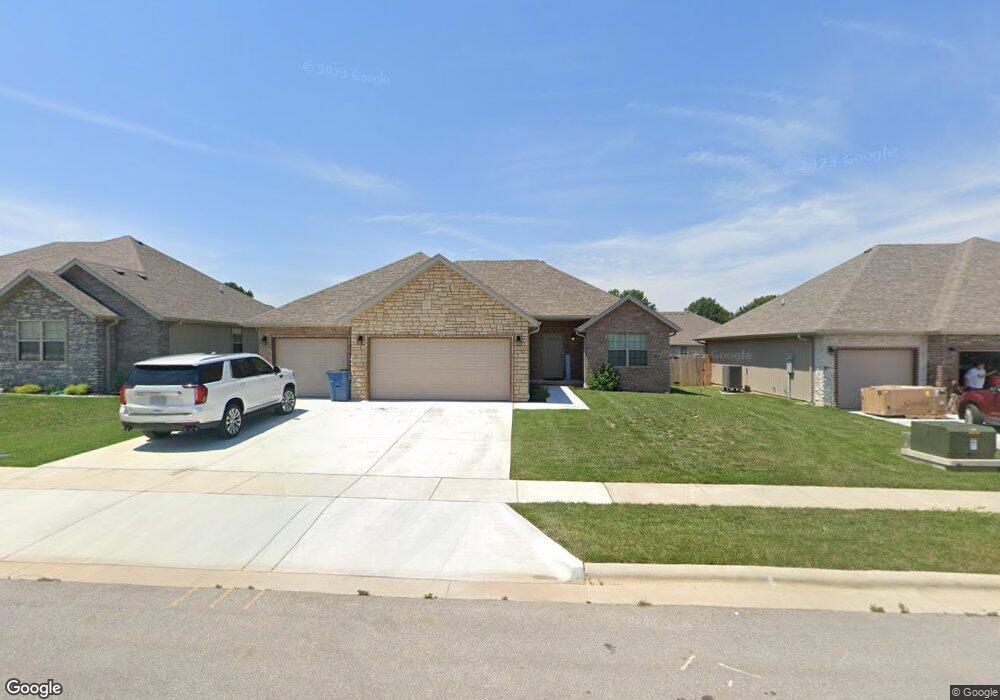671 N Montego St, Nixa, MO 65714 - photo 1