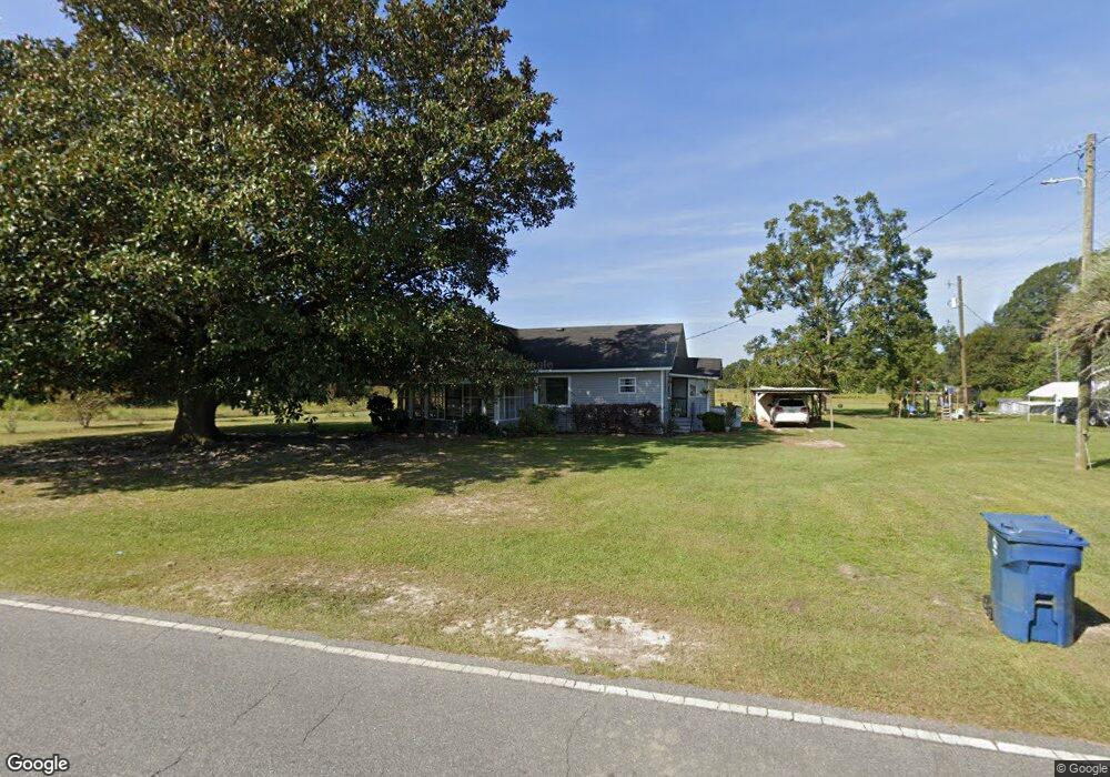 4077 Pine View Rd, Waycross, GA 31503 - photo 1