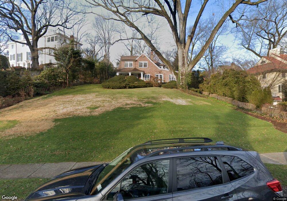 10 Dellwood Rd, Bronxville, NY 10708 - photo 1