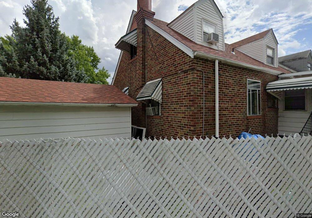 4555 Dryden Ave, Saint Louis, MO 63115 - photo 1