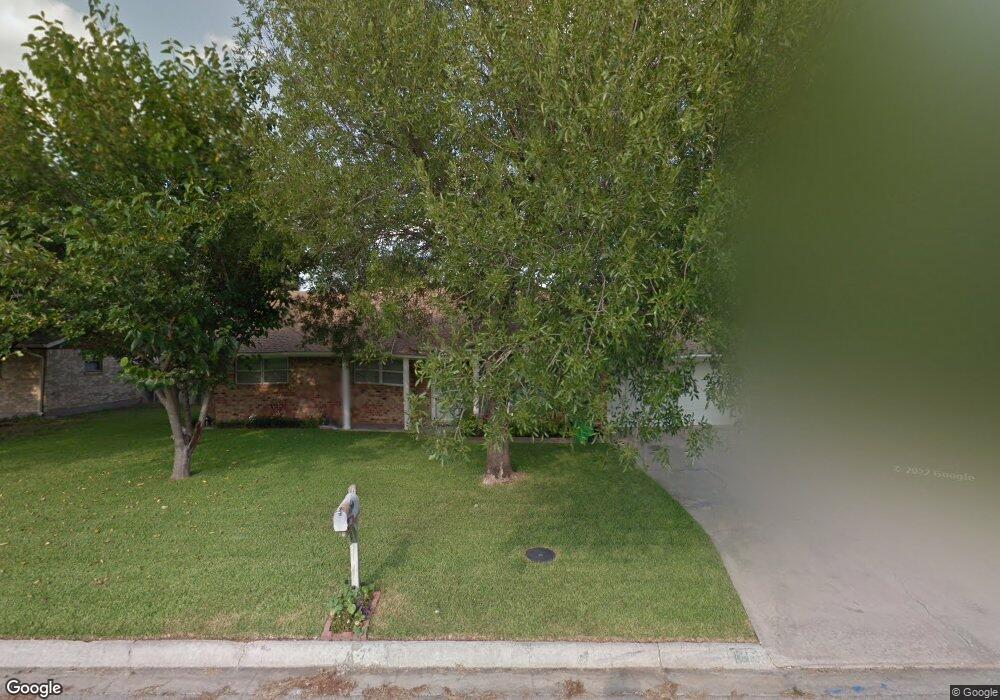 1206 Aspen Rd, Gainesville, TX 76240 - photo 1