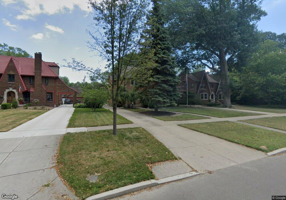 1360 Balfour St, Grosse Pointe Park, MI 48230 - photo 1