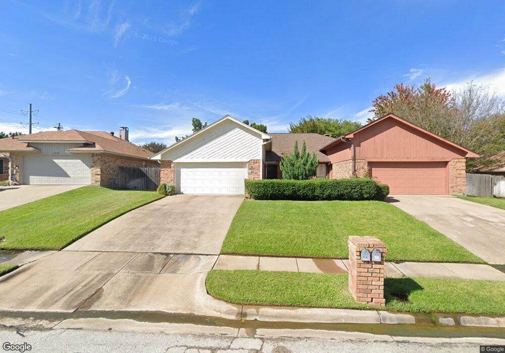 118 Mountain View Dr, Bedford, TX 76021 - photo 1