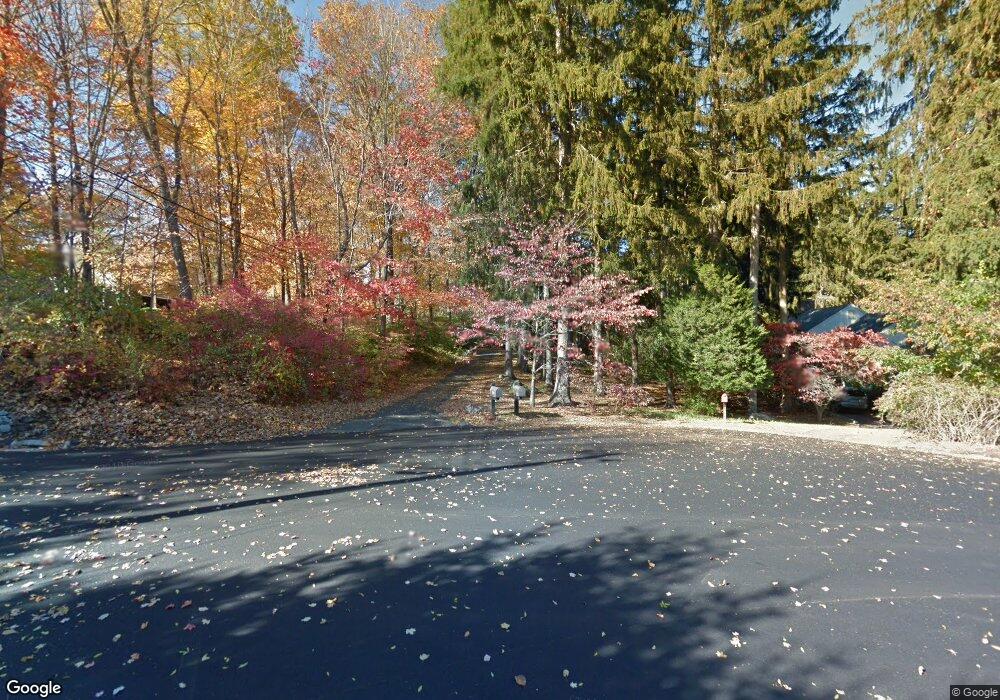 5 Pan Handle Ln, Westport, CT 06880 - photo 1