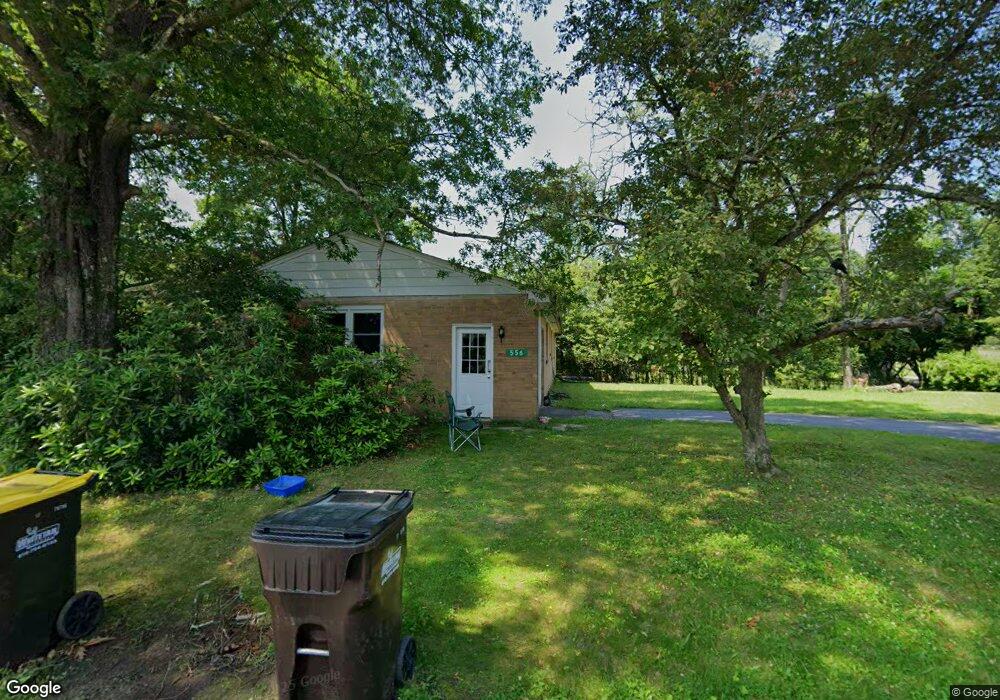 556 Circle Dr, East Stroudsburg, PA 18301 - photo 1