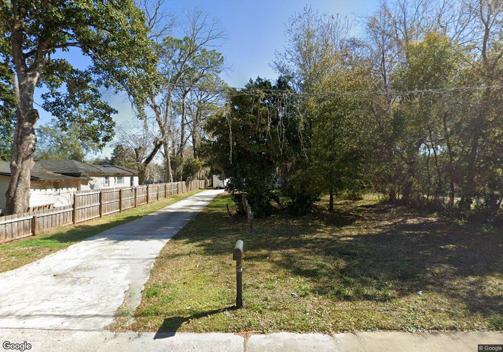 1113 Lake Shore Blvd, Jacksonville, FL 32205 - photo 1