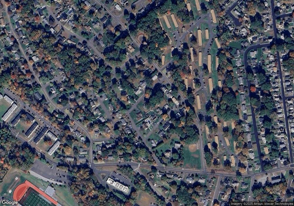 32 Pierce Ln, Naugatuck, CT 06770 - photo 1