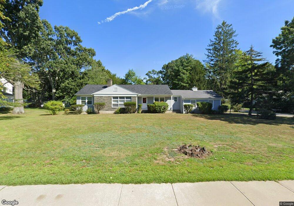 273 New Meadow Rd, Barrington, RI 02806 - photo 1