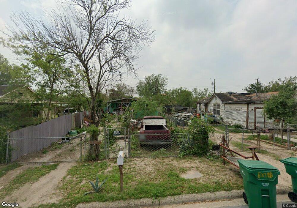 218 E Wright Ave, Pharr, TX 78577 - photo 1