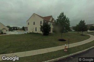 8 Margaret Dr, Somerset, NJ 08873