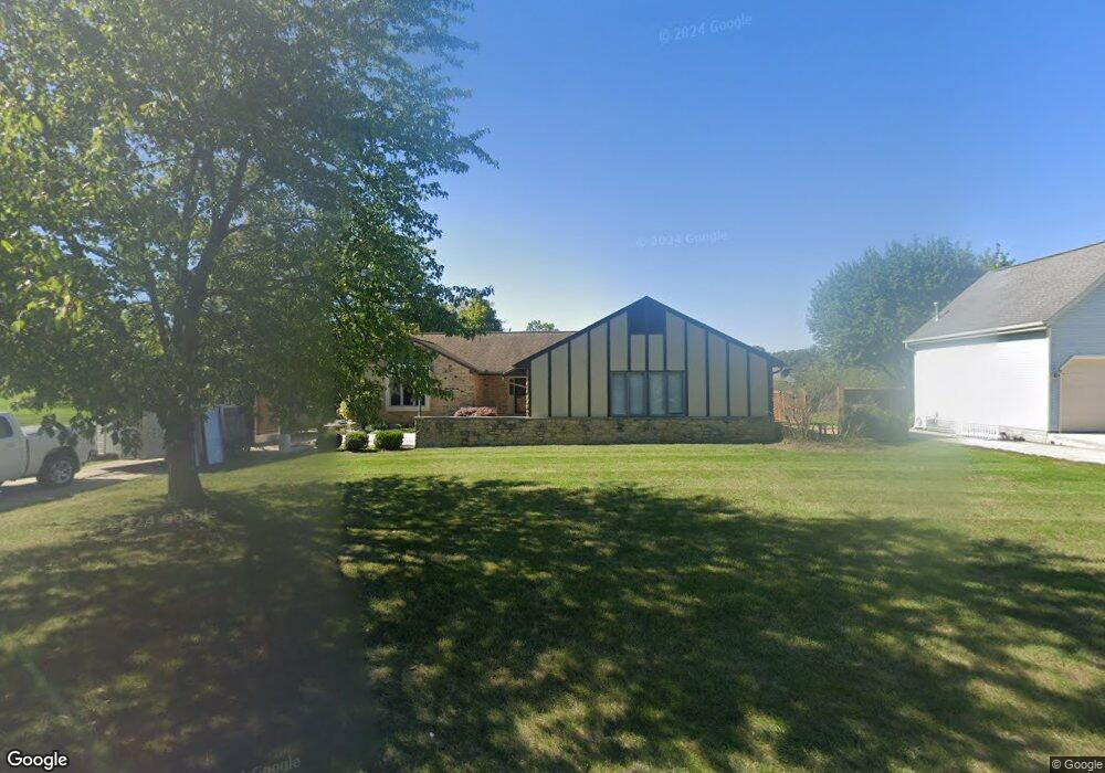 15811 Sunset Blvd, Wapakoneta, OH 45895 - photo 1