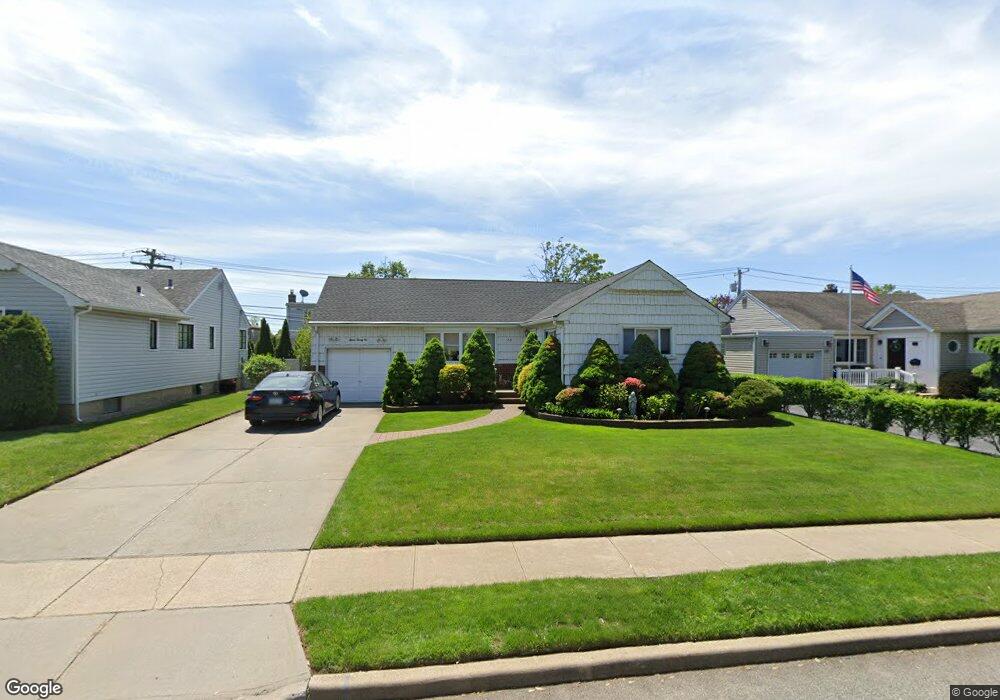 721 Cornell Rd, Franklin Square, NY 11010 - photo 1