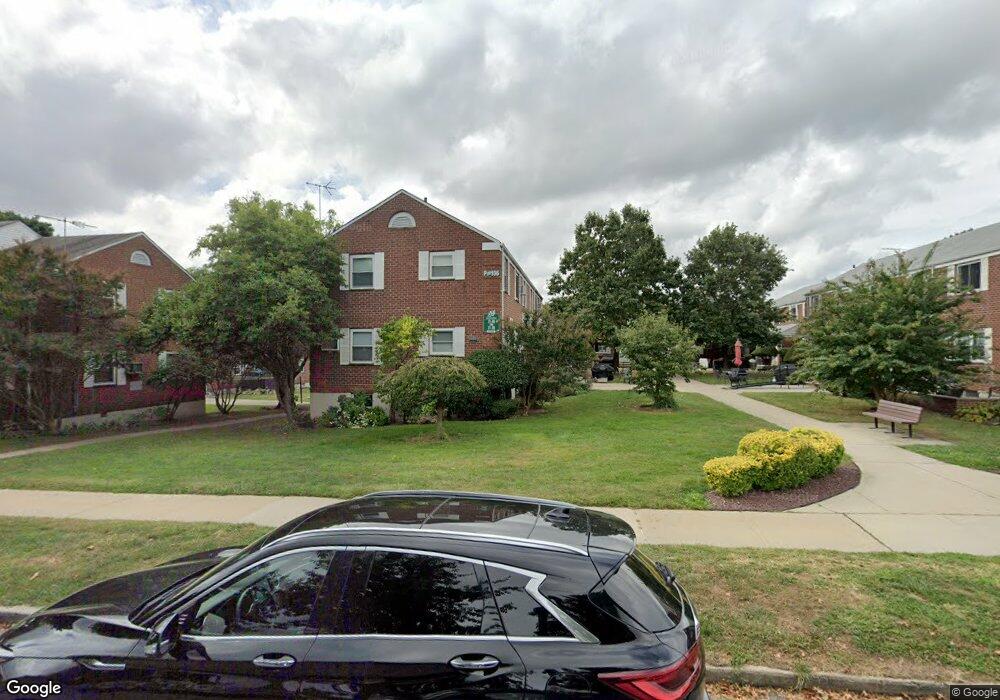 7138 260th St unit B2, Glen Oaks, NY 11004 - photo 1