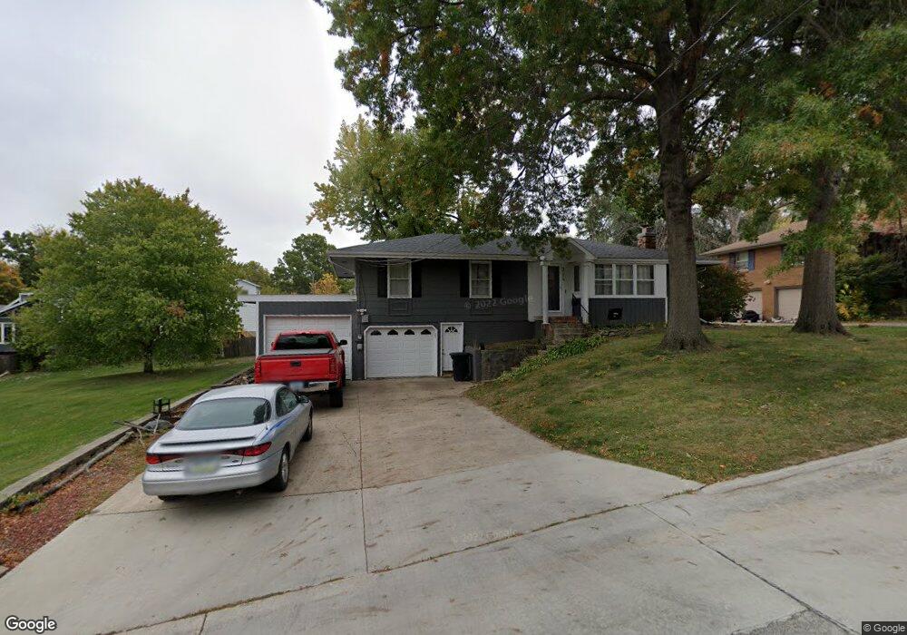 314 W 13th St S, Newton, IA 50208 - photo 1