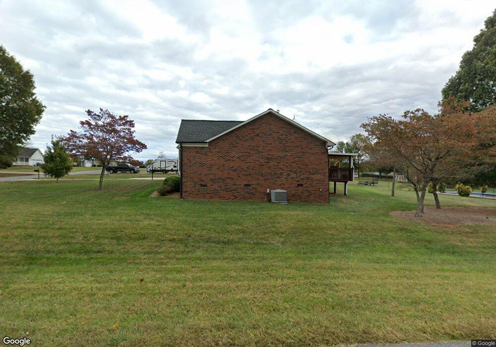 221 Antler Dr, Statesville, NC 28625 - photo 1