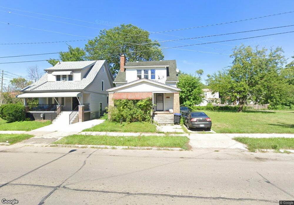 1602 Alter Rd, Detroit, MI 48215 - photo 1