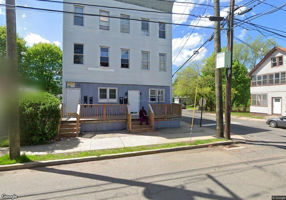 136 Windsor Ave unit 3e, Meriden, CT 06451 - photo 1