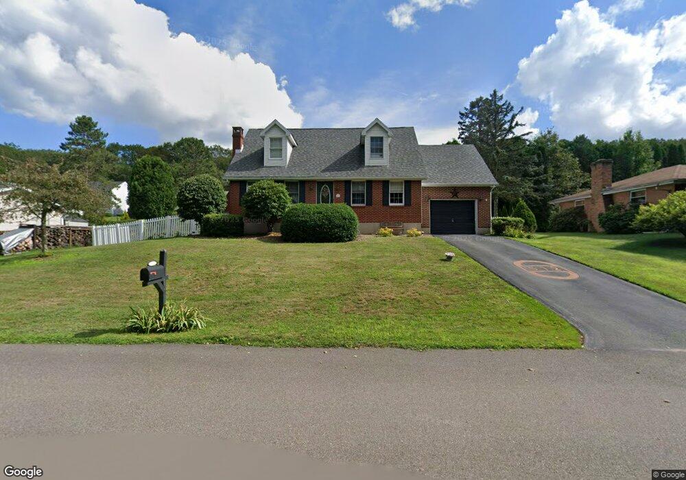 512 Grove St, McAdoo, PA 18237 - photo 1