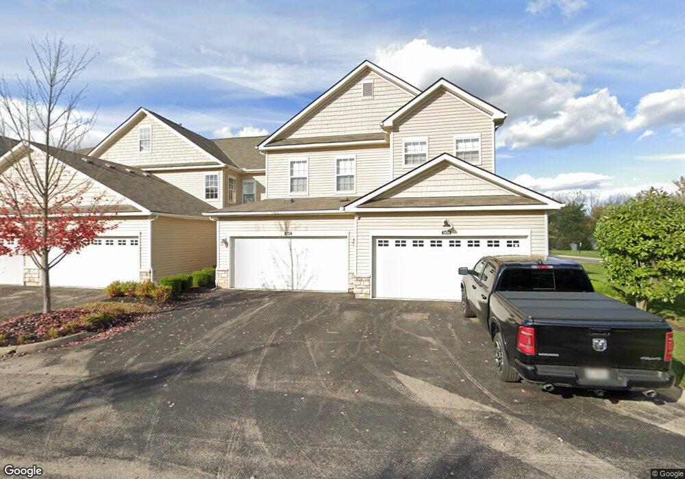 1450 Lakes Circle Dr, Columbus, OH 43240 - photo 1