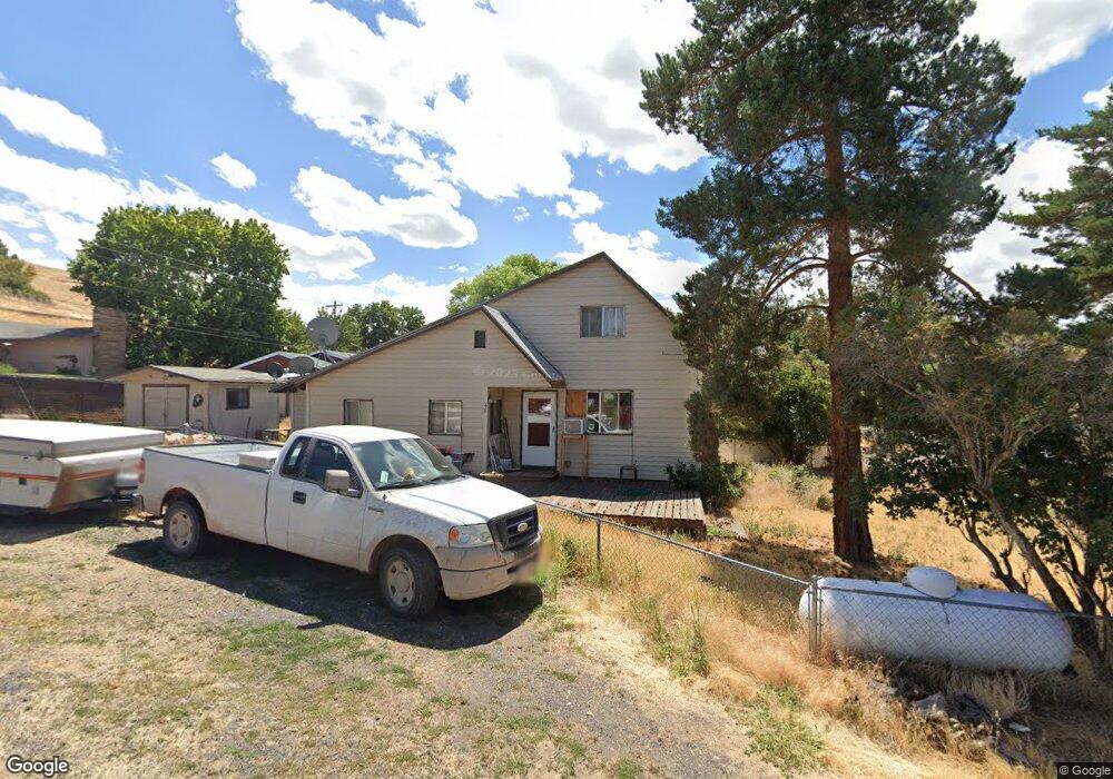 220 E August St, Heppner, OR 97836 - photo 1