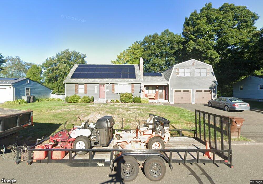 8 Standish St, Enfield, CT 06082 - photo 1