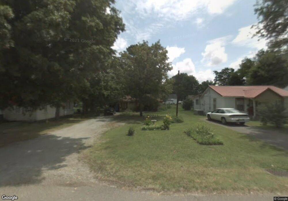 807 Elm St, Benton, KY 42025 - photo 1