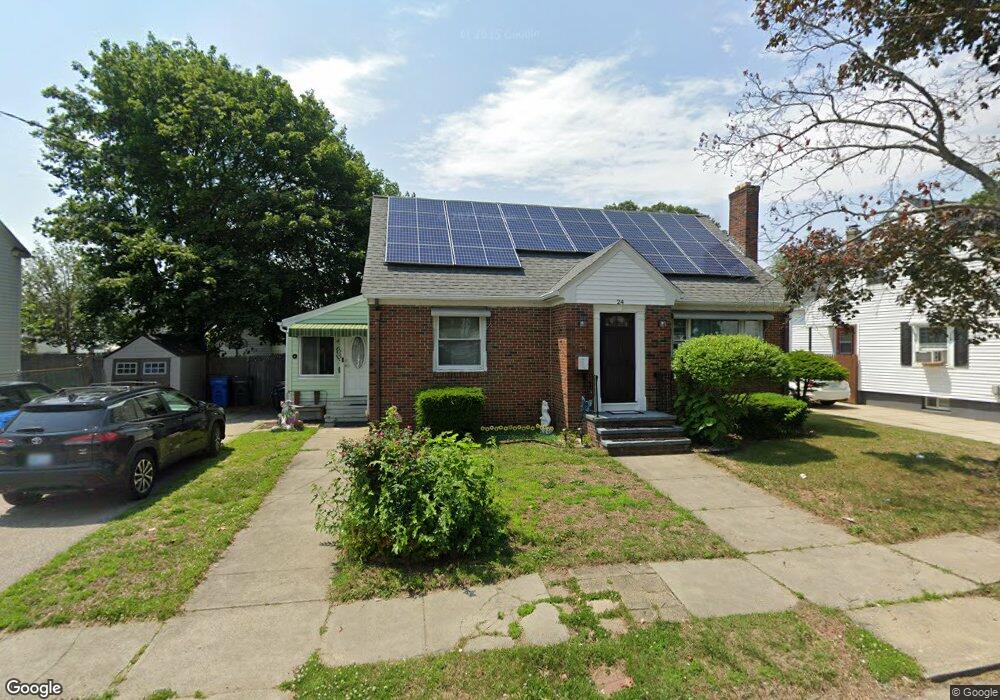 24 Leslie St, Cranston, RI 02910 - photo 1