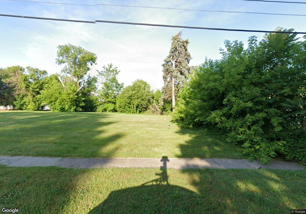 1716 Oak St, Flint, MI 48503 - photo 1