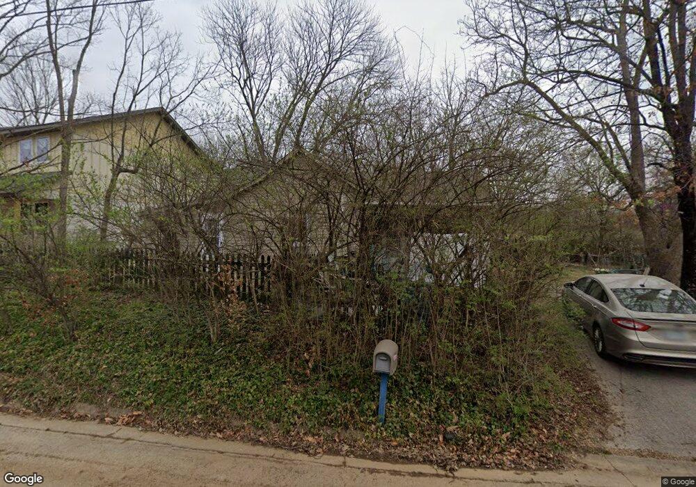 322 S Combs Ave, Fayetteville, AR 72701 - photo 1